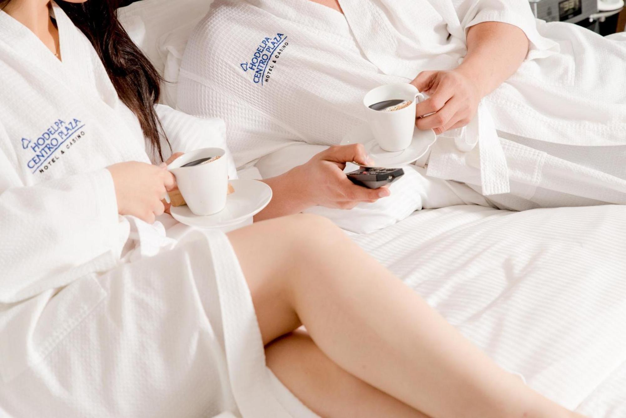 호델파 센트로 플라자 호텔 산티아고 데 로스 카바예로스 외부 사진